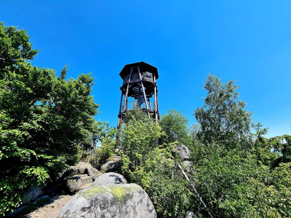 Srub Na Svahu Sjezdovky V Radvanicich Radvanice  Exterior foto